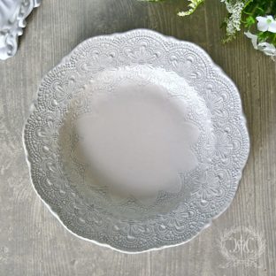 クリームレースパスタプレート LC093【ハルモニア プレート 皿 食器 アンティーク 陶器 イタリア製 父の日 母の日 敬老の日 クリスマス】