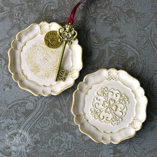 【ハルモニア】アンティークホワイトミニトレイ 2個セット 10095【アフタヌーンティー ヌン活 トレイ コースター 食器 アンティーク バレンタイン ホワイトデー 母の日 父の日 敬老の日 クリスマス xmas】