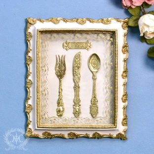 【ハルモニア】トリアノンカトラリーフレーム 10254【インテリア 壁掛け フレーム 壁掛けフレーム アンティーク バレンタイン ホワイトデー 母の日 父の日 敬老の日 クリスマス xmas】